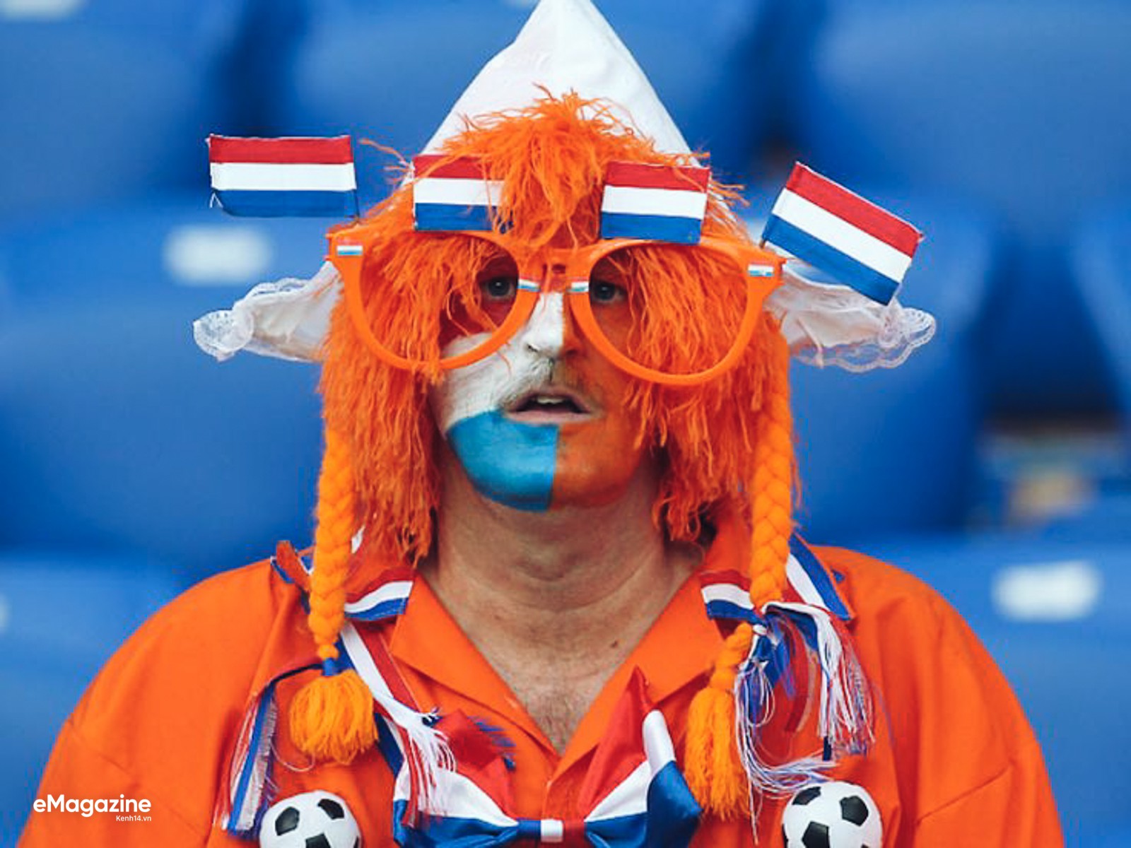 78d9a631fb0a96bf976acd59db339b11footballfanscostume15290141393711055479626ba9910f67ccp.jpg