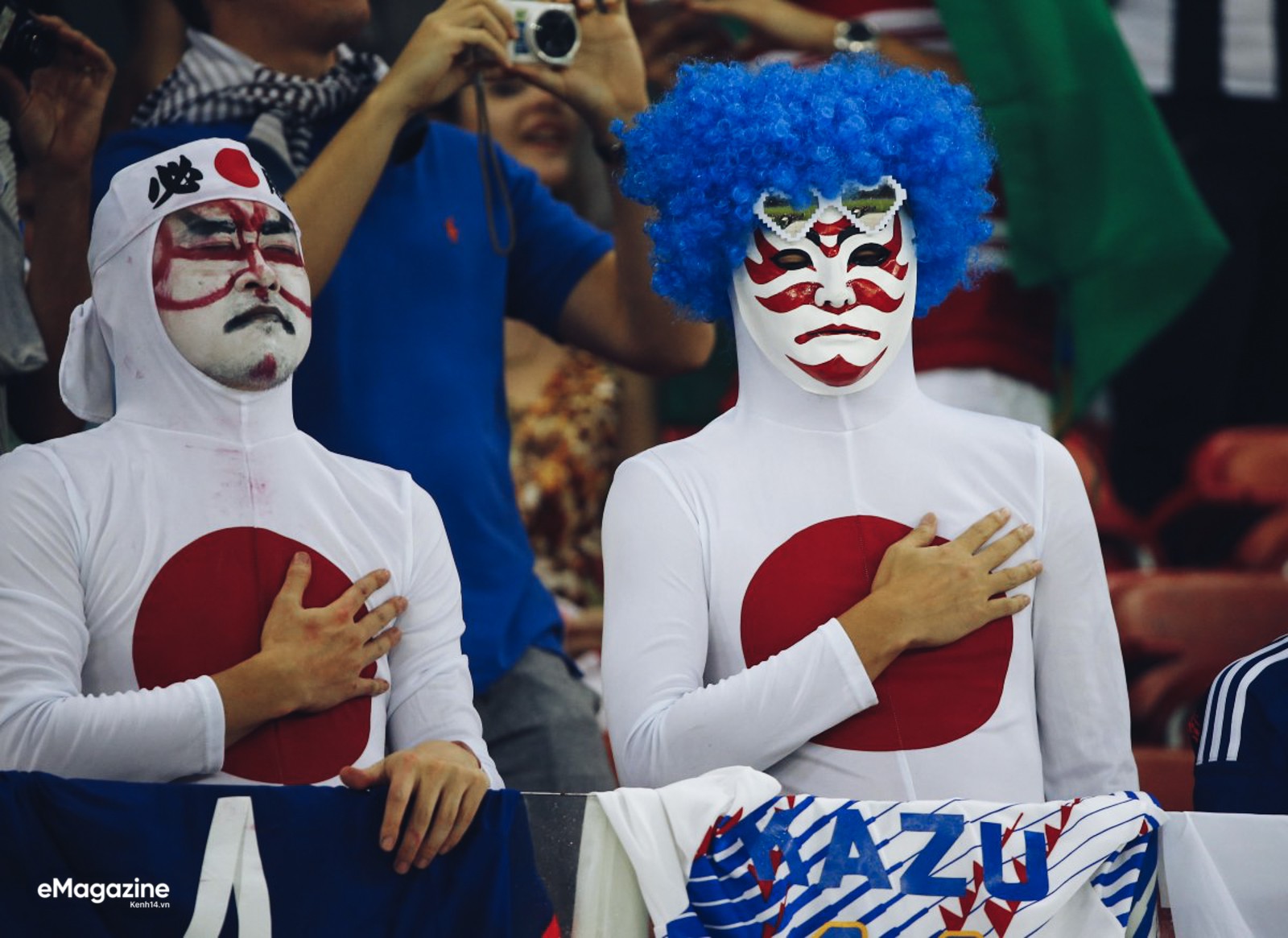 japansamuraiguyscraziestfansat2014fifaworldcup15290141577511250082283a3c9cdc21fcp.jpg