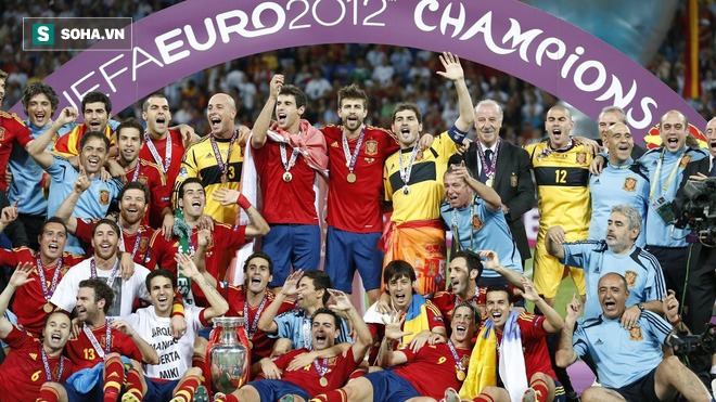 spainchampionseuro20121528943122095179242601115289431365451837898185cecc6e761dcp.jpg