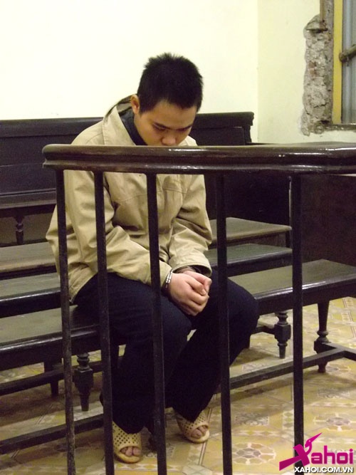 Bé gái 12 tuổi "quan hệ" 6 lần 1 ngày với bạn trai 2 Bé gái 12 tuổi "quan hệ" 6 lần 1 ngày với bạn trai 2