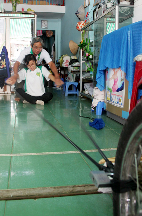 Cô gái khuyết tật 21 lần giành huy chương Vàng 5