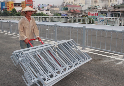 Hình ảnh 2 cầu vượt bằng thép ở Sài Gòn trước ngày thông xe 5