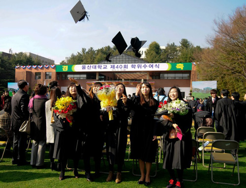 Lễ tốt nghiệp của nghiên cứu sinh Việt tại Ulsan, Hàn Quốc 12