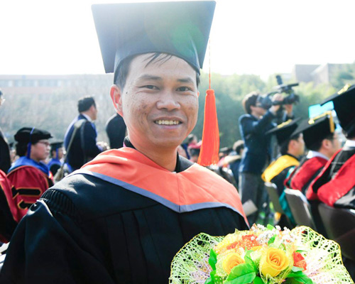 Lễ tốt nghiệp của nghiên cứu sinh Việt tại Ulsan, Hàn Quốc 6