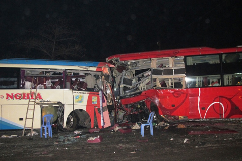 11 người chết, 50 người bị thương ở Khánh Hòa do xe lấn tuyến 1