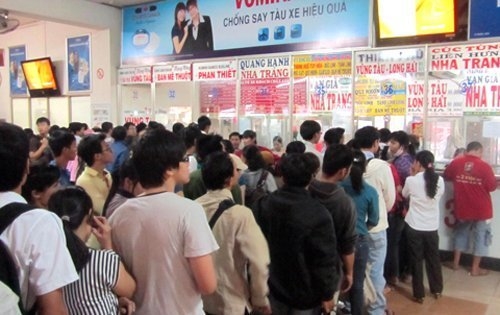 Hồ Chí Minh: Xe tết tăng giá 70% vẫn cháy vé 1