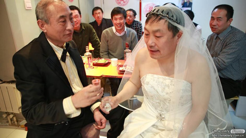 3 đám cưới đồng tính gây "náo loạn" Trung Quốc 5