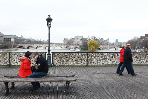 Độc đáo cây cầu nghìn khóa thơ mộng nhất Paris 2