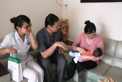 Dòng họ 15 đời chữa vô sinh 2 Dòng họ 15 đời chữa vô sinh 2