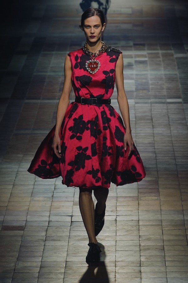 Thanh nhã, ngọt ngào với Dior, Lanvin tại Paris Fashion Week 30