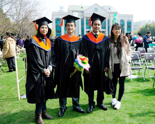 Lễ tốt nghiệp của nghiên cứu sinh Việt tại Ulsan, Hàn Quốc 4