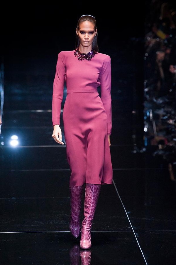 Prada, Gucci, Versace "ra quân" ấn tượng tại MFW 14