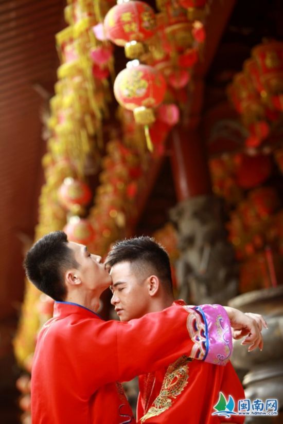 3 đám cưới đồng tính gây "náo loạn" Trung Quốc 20