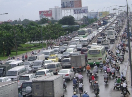 TPHCM: Cấm lưu thông qua cầu Sài Gòn 1