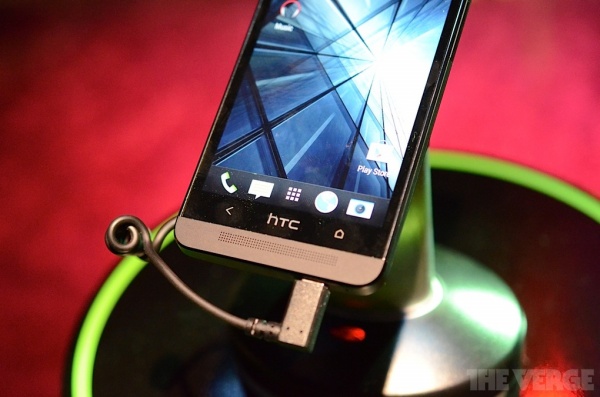 HTC One: Thiết kế đẹp, màn hình nét, chụp ảnh tốt 4