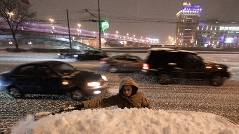 Moscow chìm trong mùa tuyết dữ dội nhất thế kỷ 9