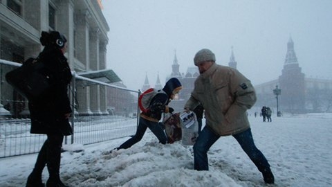 Moscow chìm trong mùa tuyết dữ dội nhất thế kỷ 6