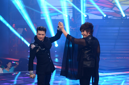 Những chuyện b&ecirc;n lề th&uacute; vị của Chung kết The Voice 2