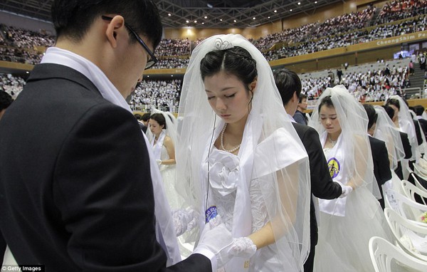 Lễ cưới tập thể của 3.500 cặp đôi tại Hàn Quốc 13