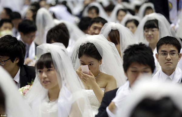 Lễ cưới tập thể của 3.500 cặp đôi tại Hàn Quốc 10