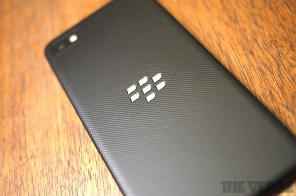 Đánh giá chi tiết BlackBerry Z10 5