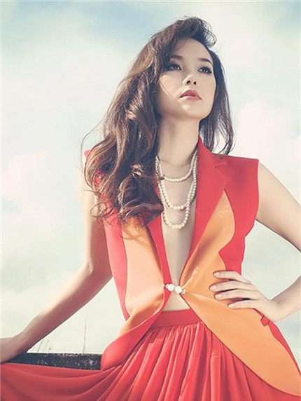 7 nàng độc thân 8X bốc lửa nhất Vbiz 2